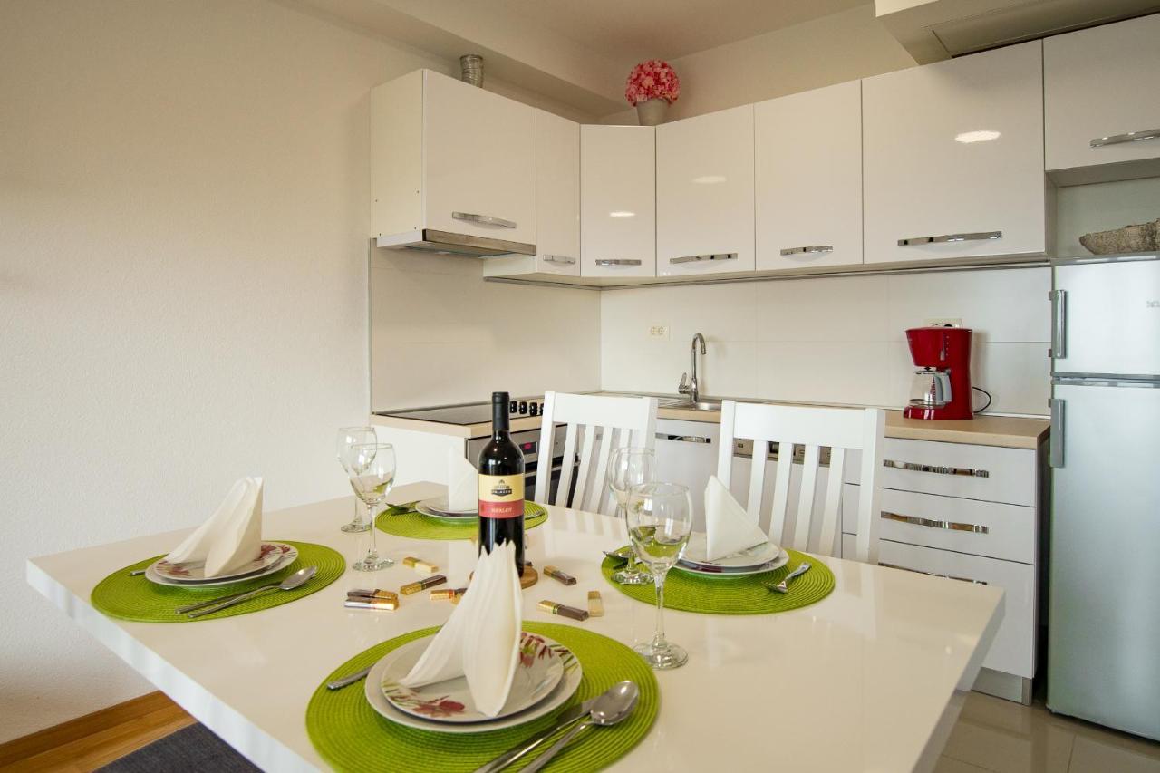 מאקרסקה Apartments Mattea מראה חיצוני תמונה