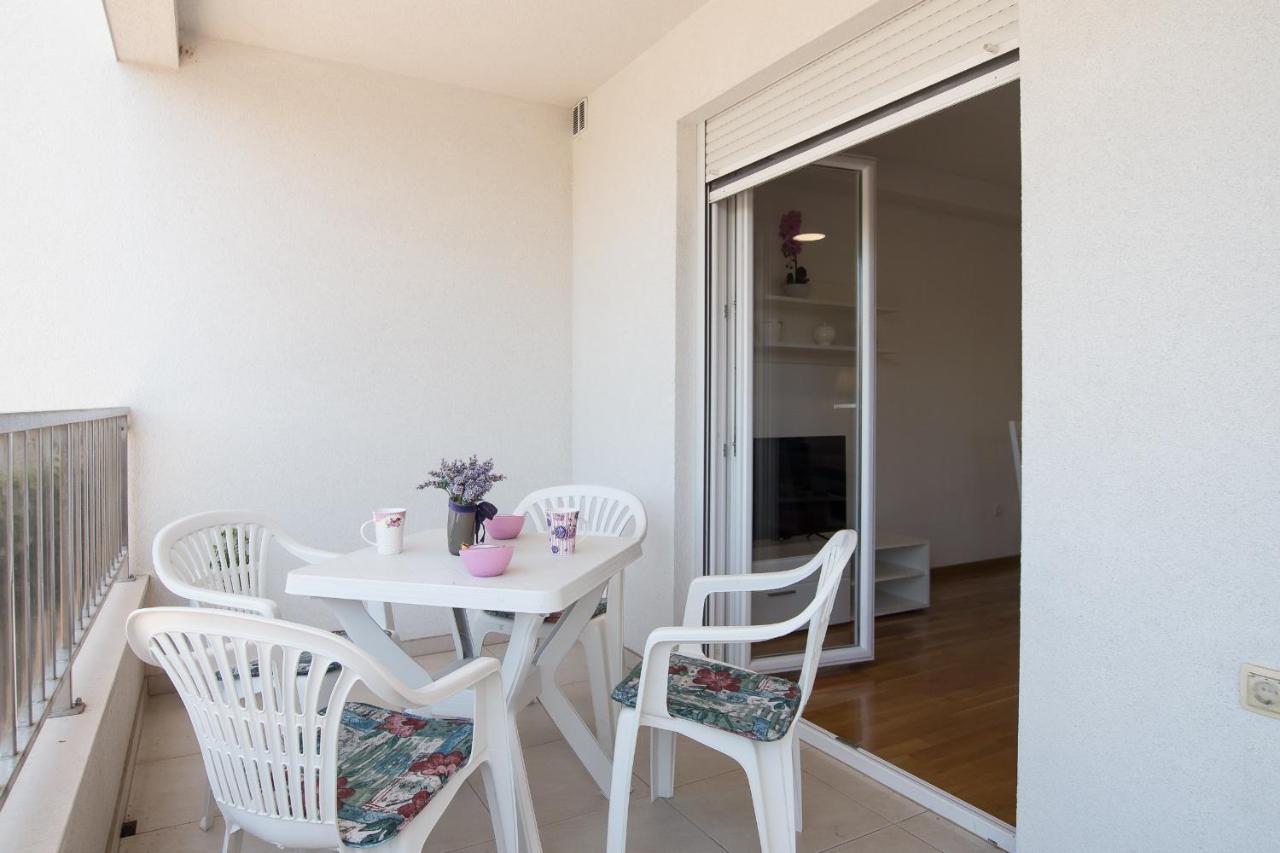 מאקרסקה Apartments Mattea מראה חיצוני תמונה