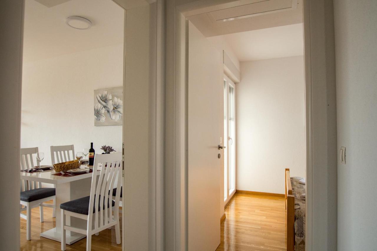 מאקרסקה Apartments Mattea מראה חיצוני תמונה