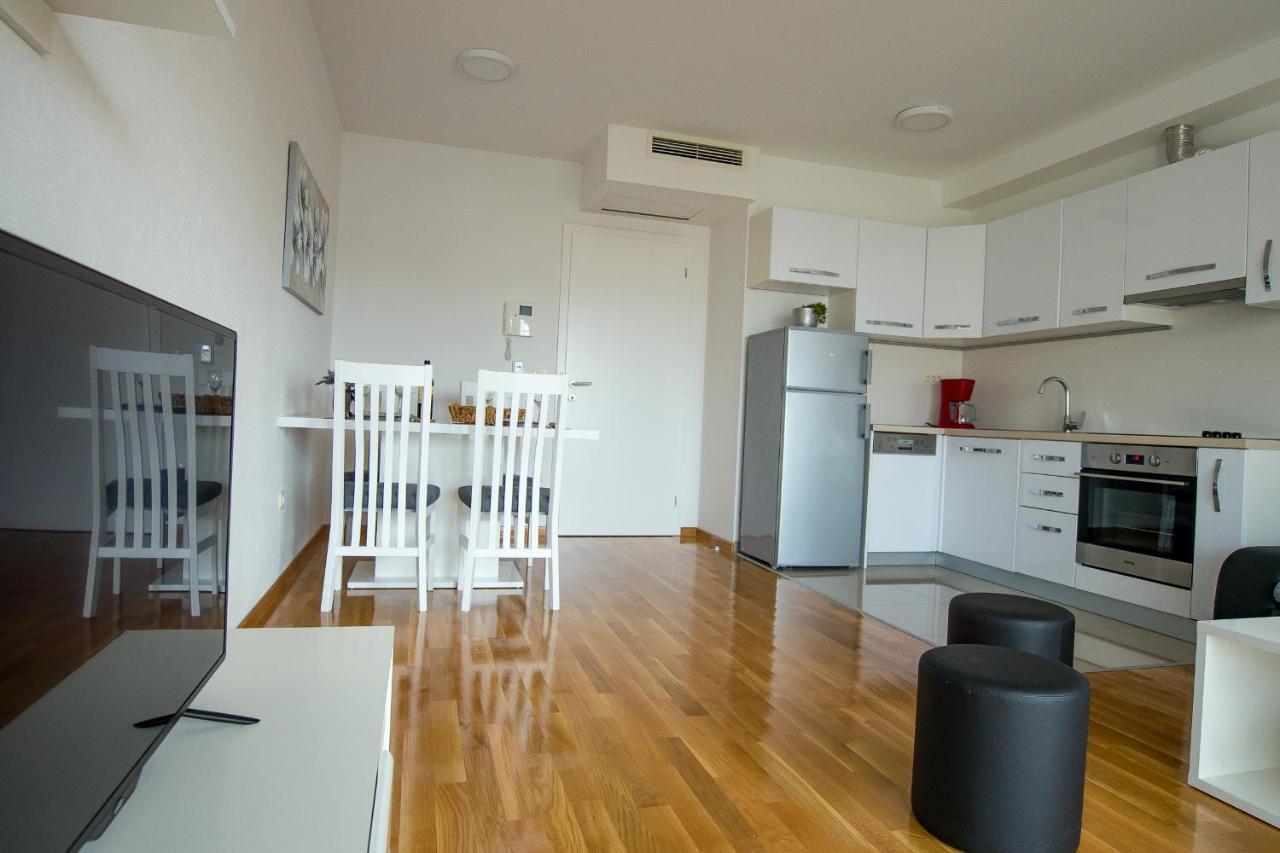 מאקרסקה Apartments Mattea מראה חיצוני תמונה