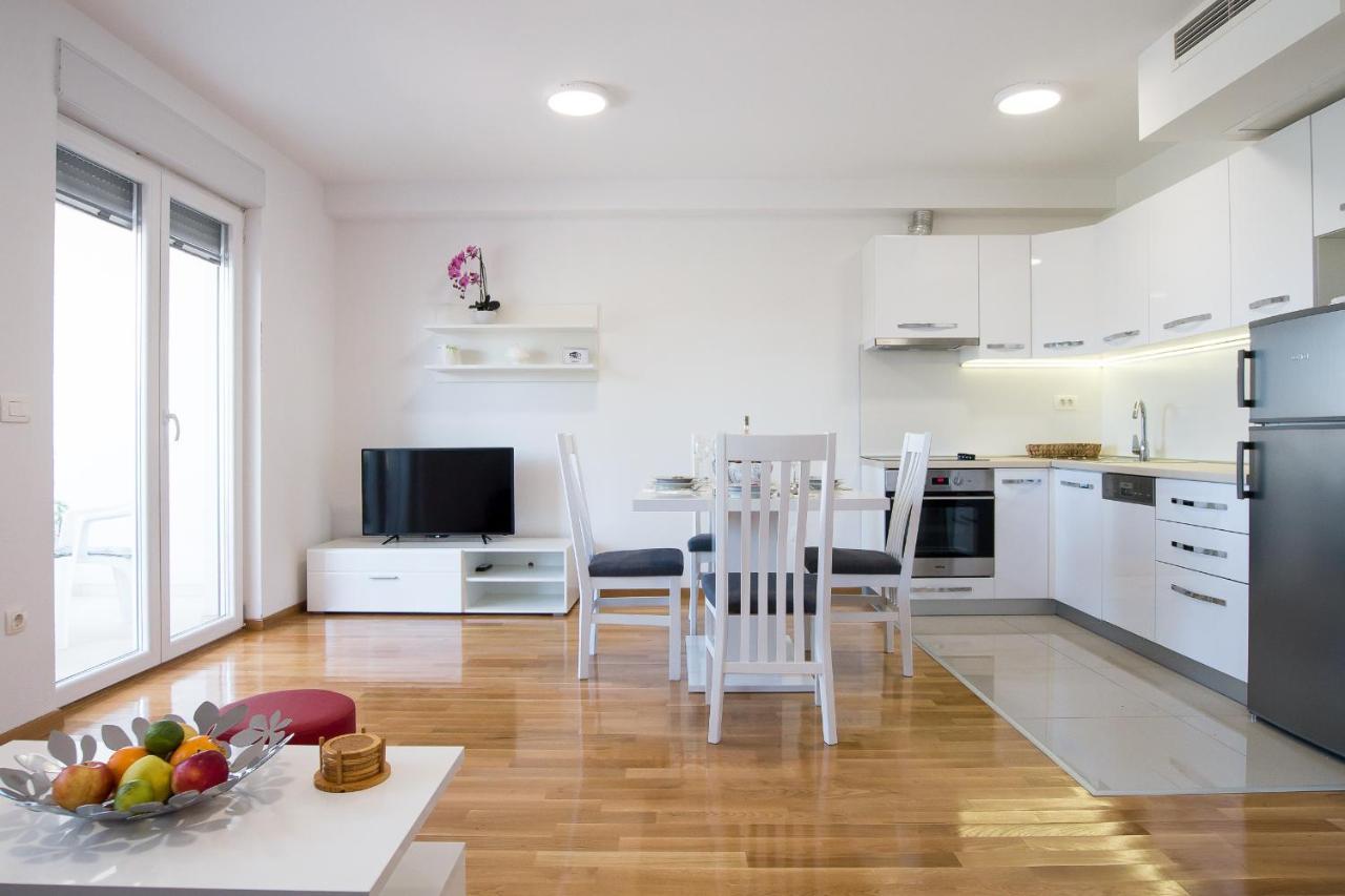 מאקרסקה Apartments Mattea מראה חיצוני תמונה
