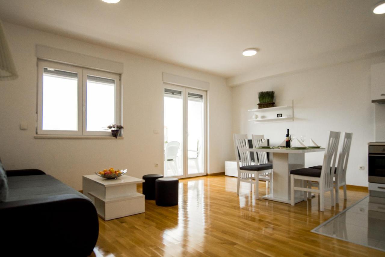 מאקרסקה Apartments Mattea מראה חיצוני תמונה