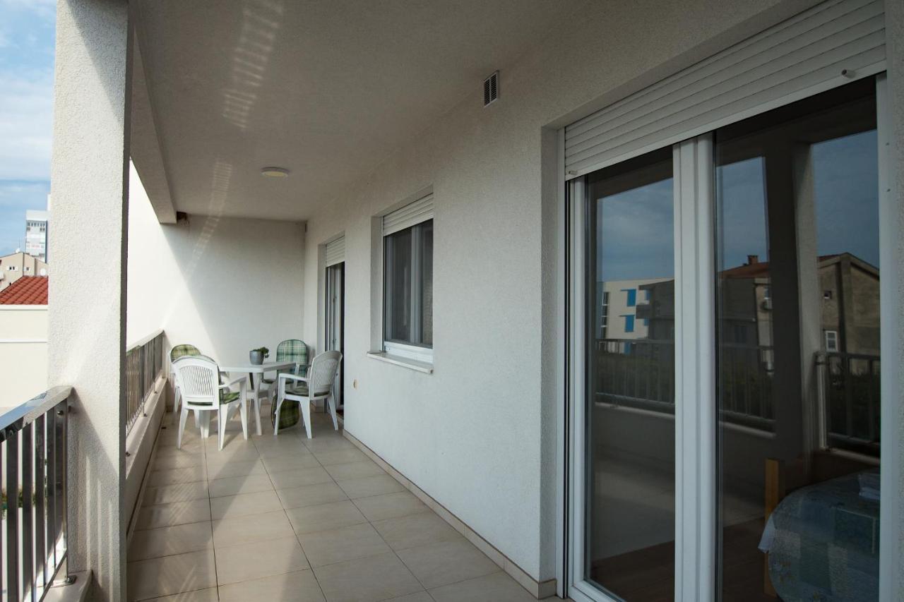 מאקרסקה Apartments Mattea מראה חיצוני תמונה