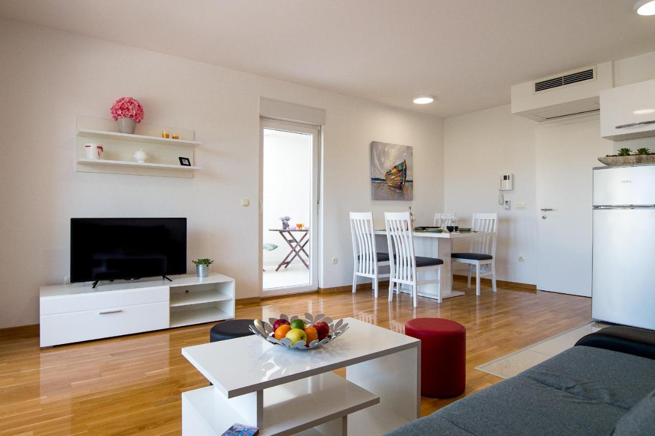 מאקרסקה Apartments Mattea מראה חיצוני תמונה