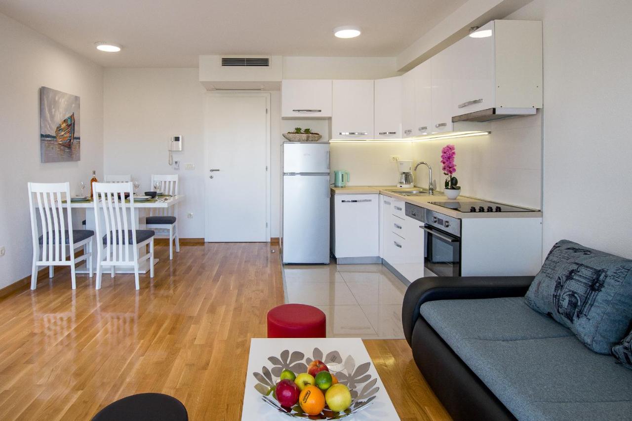 מאקרסקה Apartments Mattea מראה חיצוני תמונה