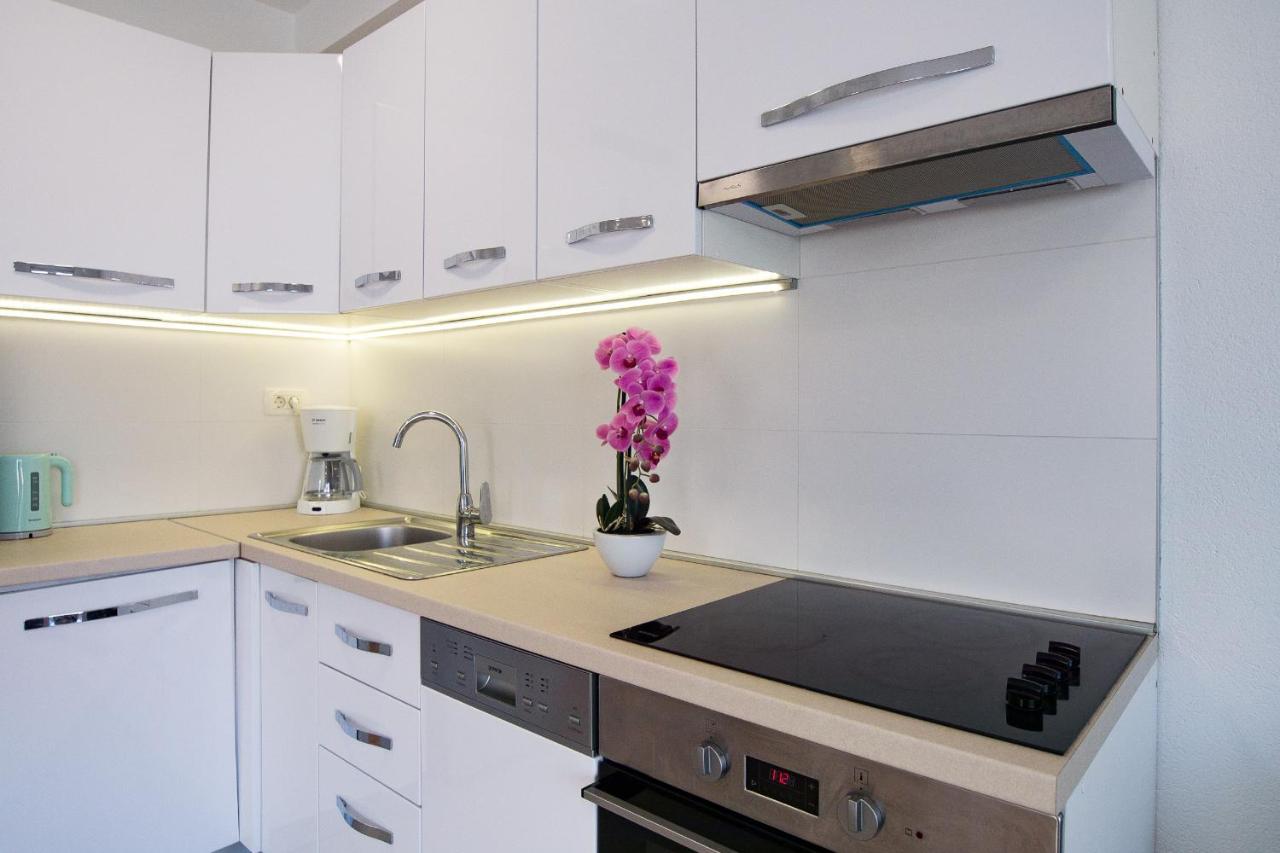 מאקרסקה Apartments Mattea מראה חיצוני תמונה